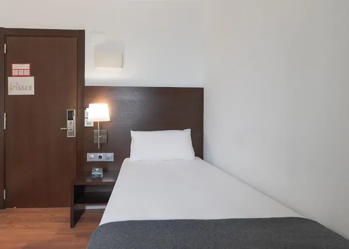 Отель Alda Independencia 2*