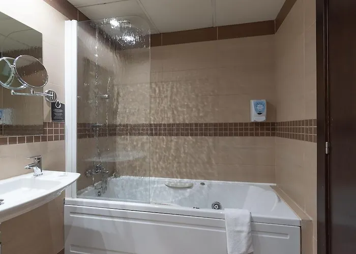 Alda Independencia Отель Сарагоса